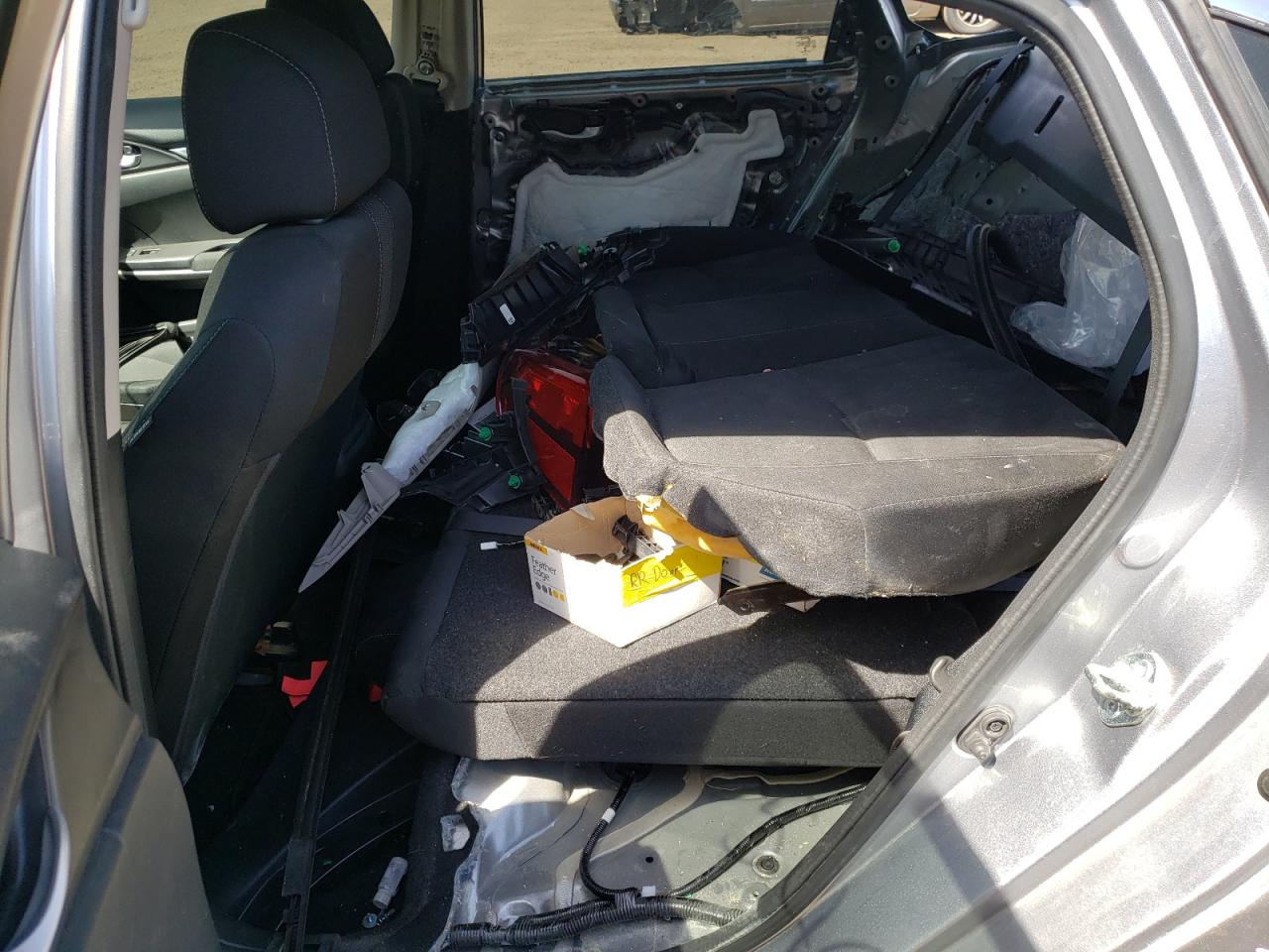 Photo 6 from auction – 2016 HONDA CIVIC LX with VIN 19XFC2F58GE200318