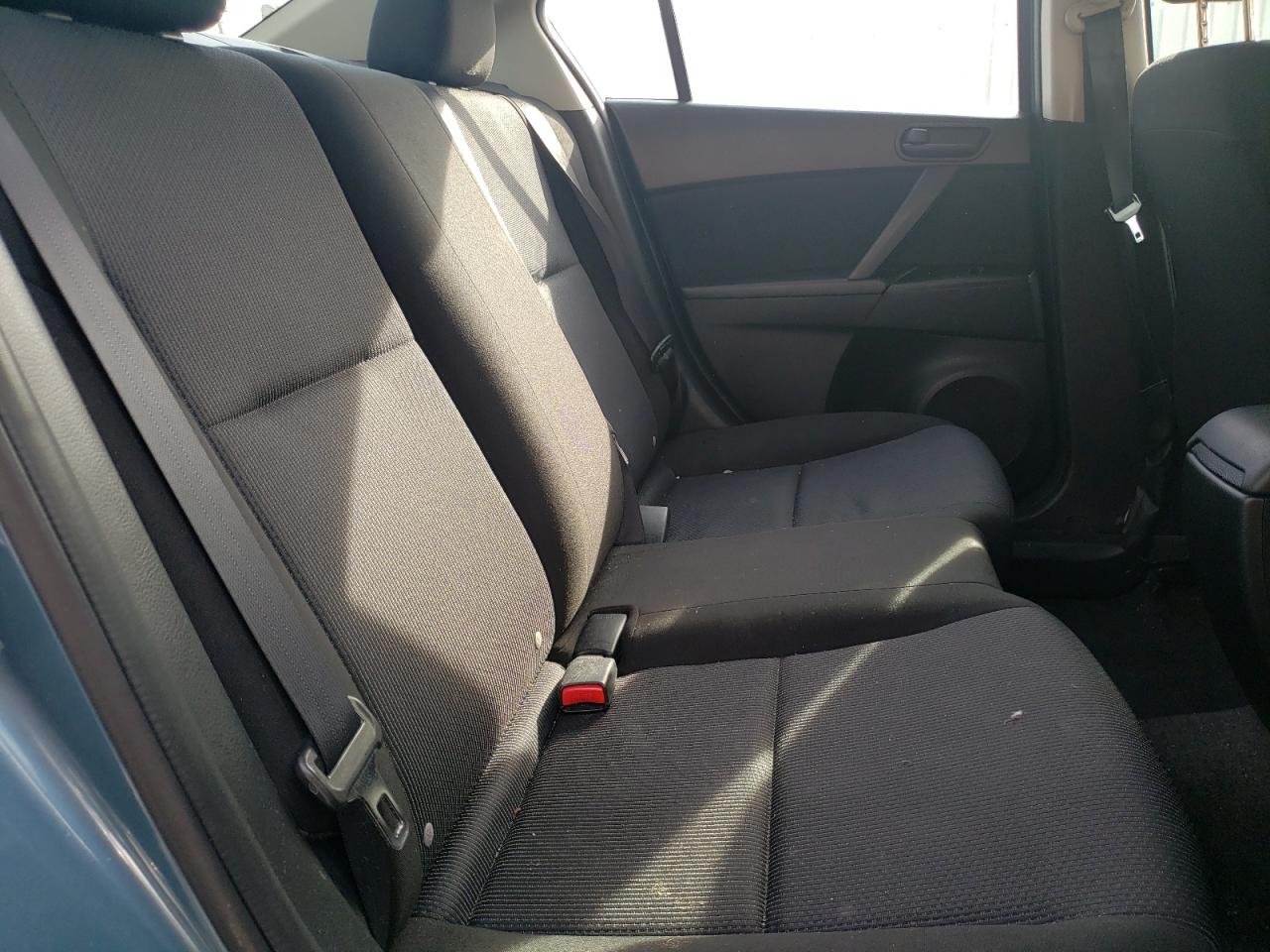 صورة رقم 6 من المزاد - 2011 MAZDA 3 I مع VIN JM1BL1UG6B1412613