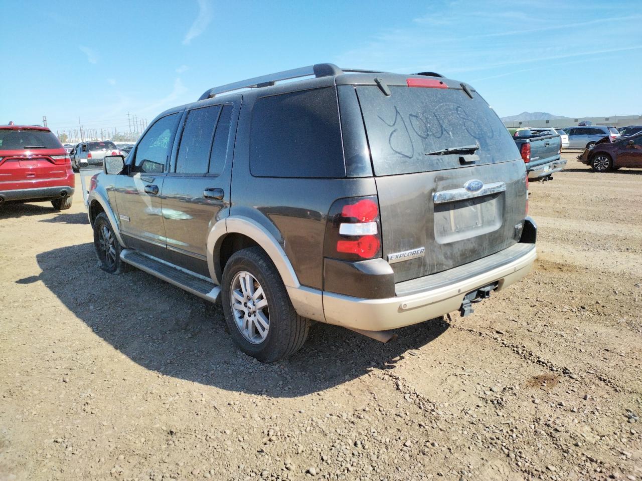 Photo 3 from auction – 2006 FORD EXPLORER E with VIN 1FMEU74E26ZA17665