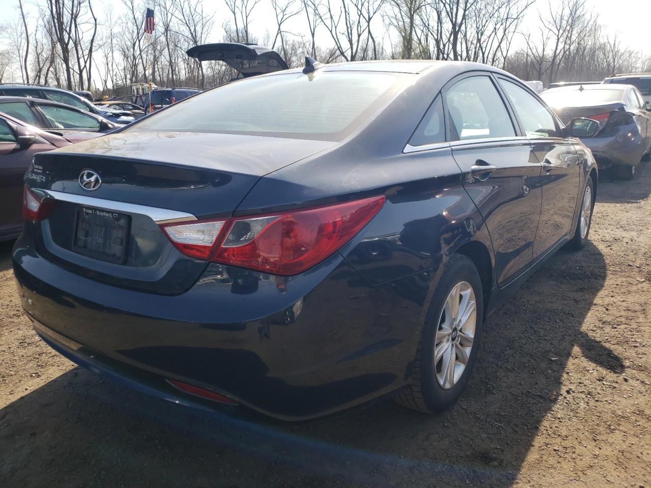 Photo 4 from auction – 2011 HYUNDAI SONATA GLS with VIN 5NPEB4AC0BH001851