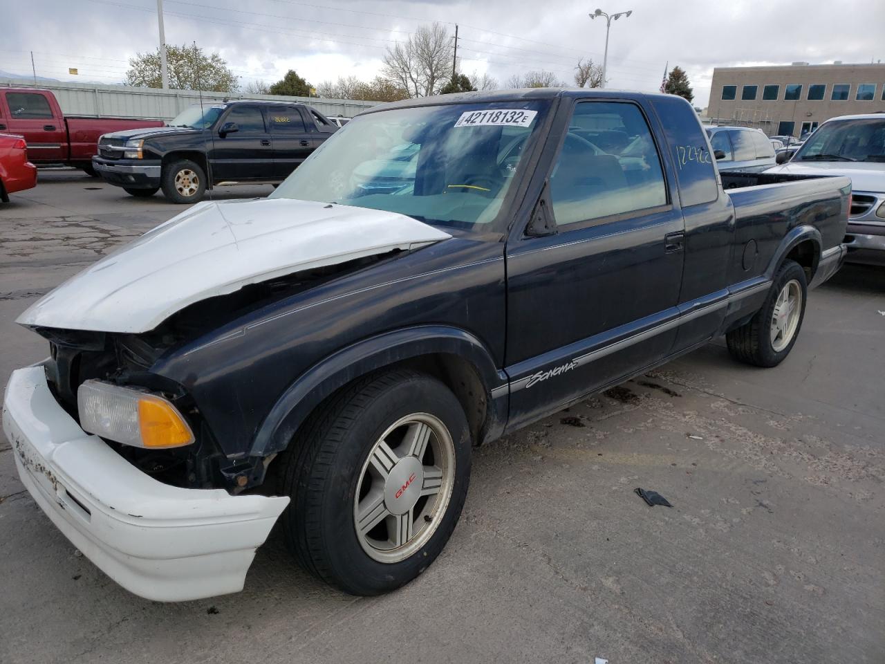 Photo 2 from auction – 1997 GMC SONOMA with VIN 1GTCS19X0V8522083