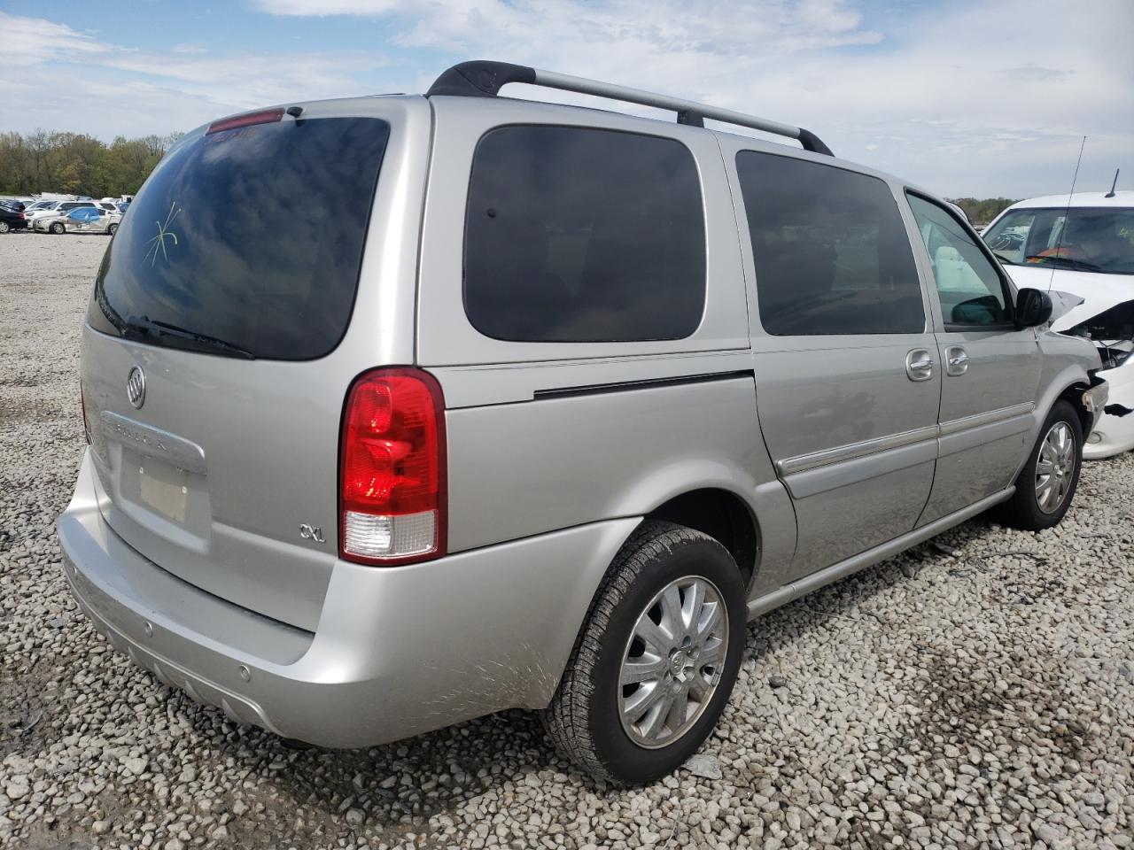 Photo 4 from auction – 2007 BUICK TERRAZA CX with VIN 5GADV33197D132588