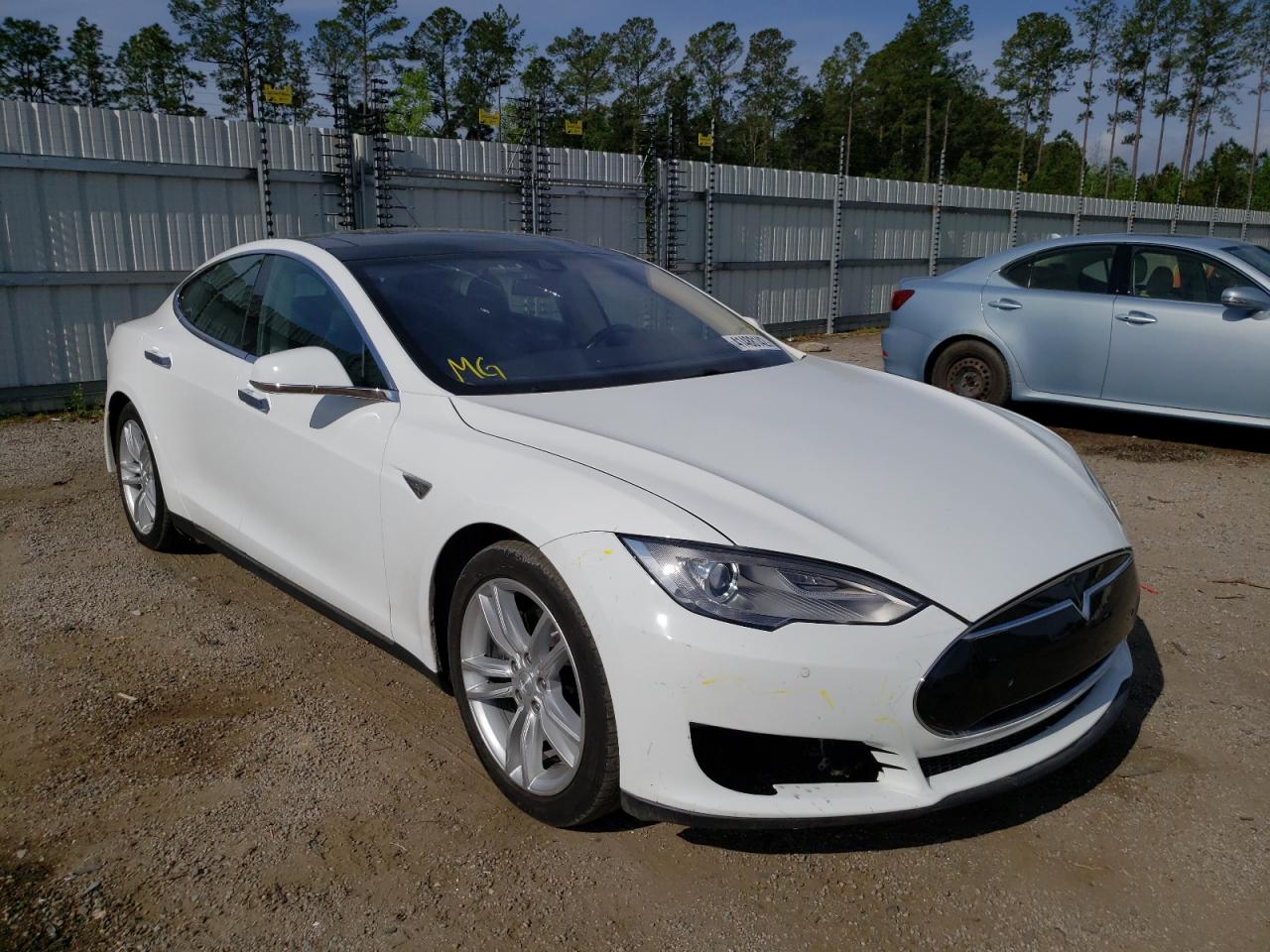 Photo 9 from auction – 2015 TESLA MODEL S 85 with VIN 5YJSA1H26FFP75771