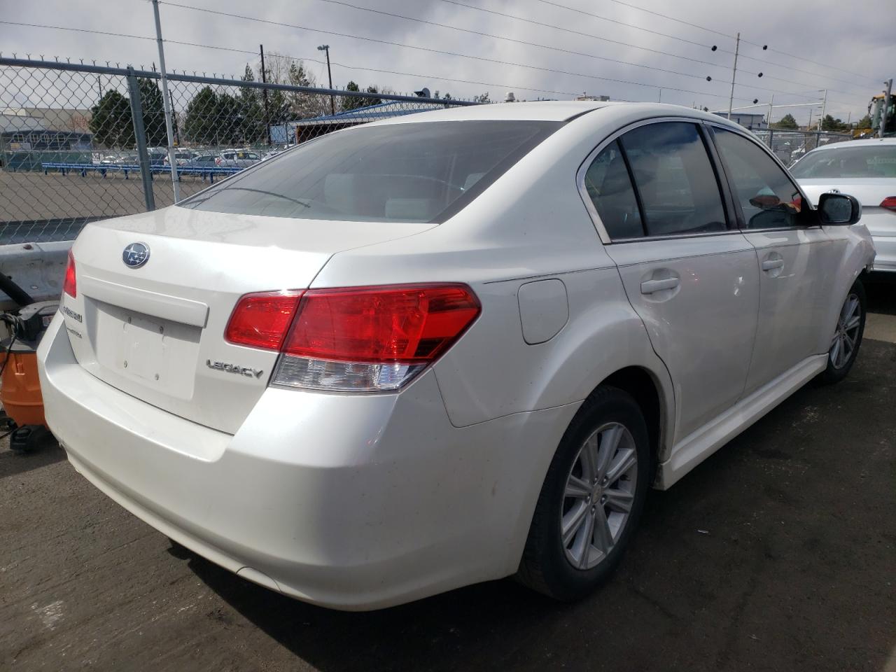 Photo 4 from auction – 2010 SUBARU LEGACY 2.5 with VIN 4S3BMCG64A3212733