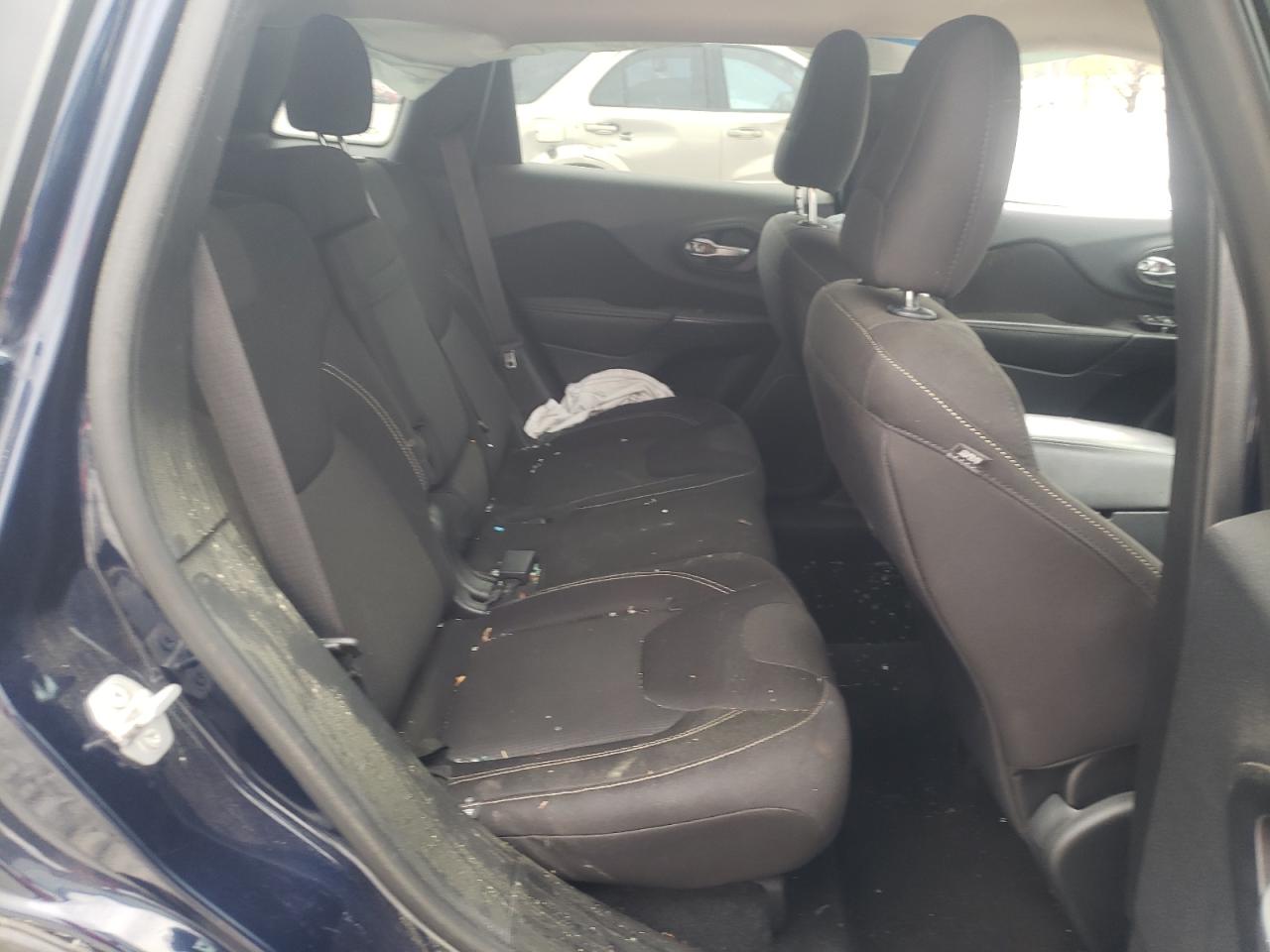 Photo 6 from auction – 2015 JEEP CHEROKEE L with VIN 1C4PJLCSXFW706649