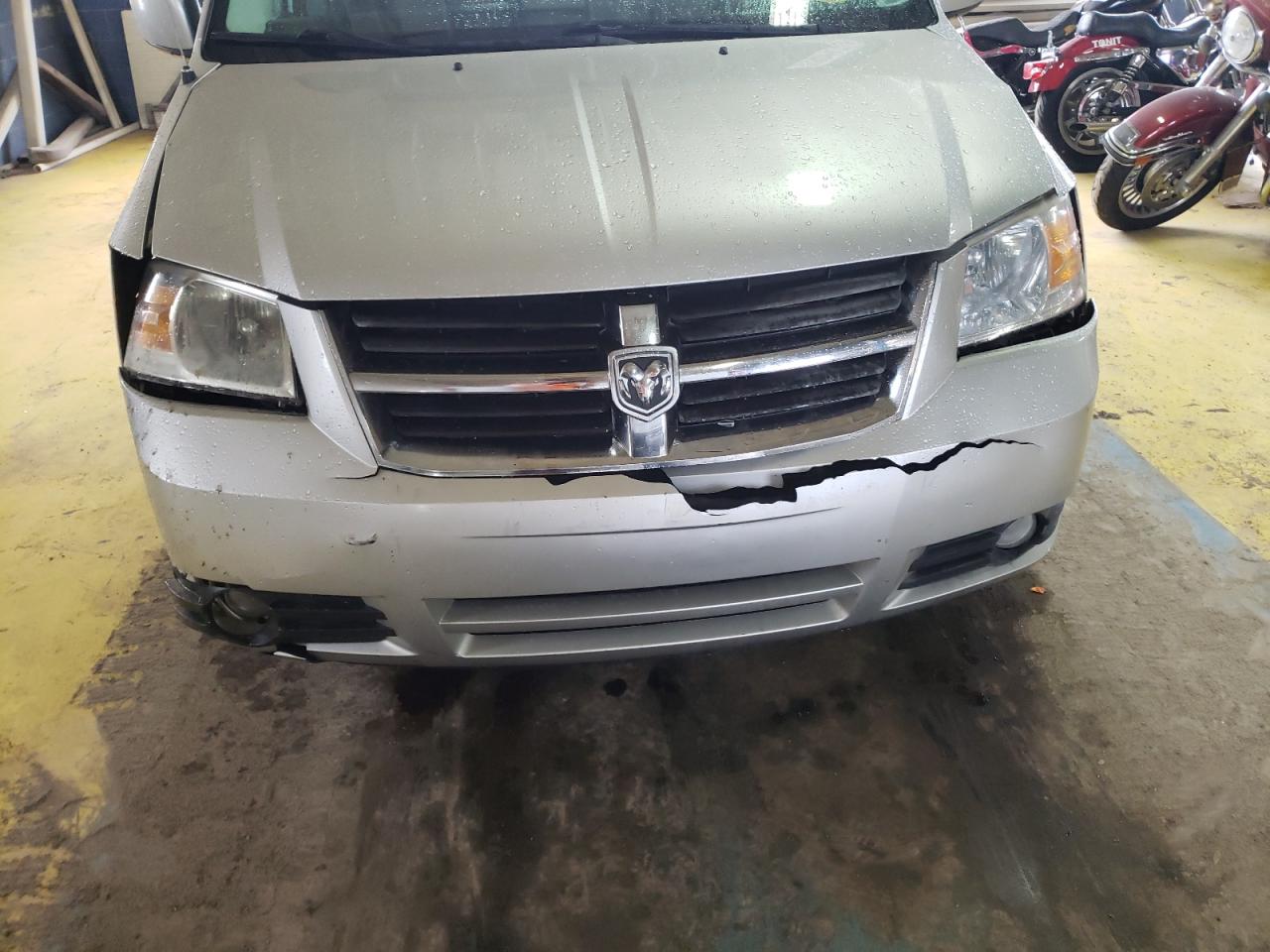 Photo 9 from auction – 2008 DODGE GRAND CARA with VIN 1D8HN54P08B173995