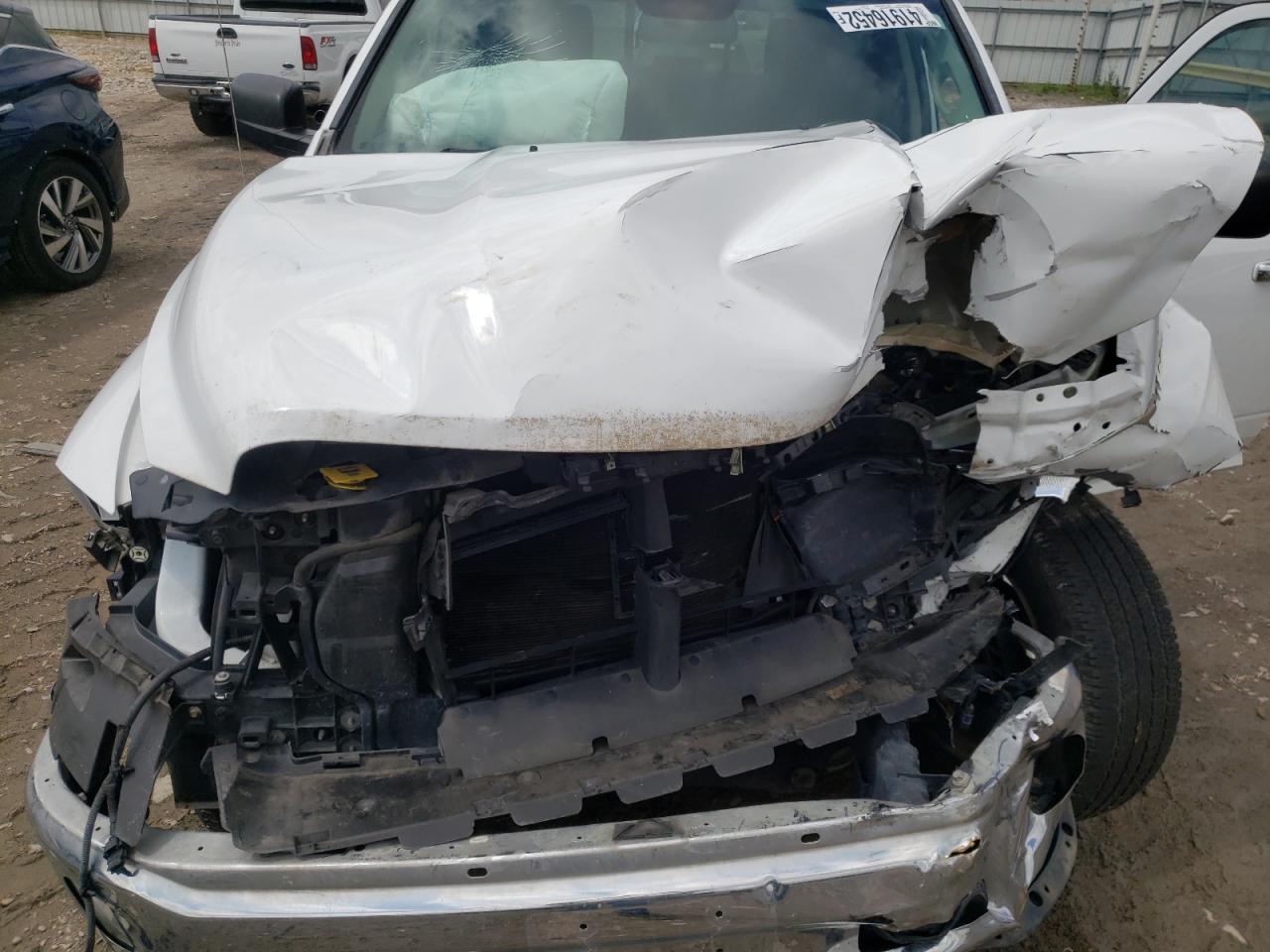Photo 17 from auction – 2016 RAM 1500 SLT with VIN 1C6RR7GTXGS397132
