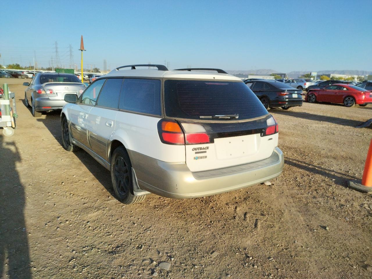 Photo 3 from auction – 2000 SUBARU LEGACY OUT with VIN 4S3BH6866Y6662347