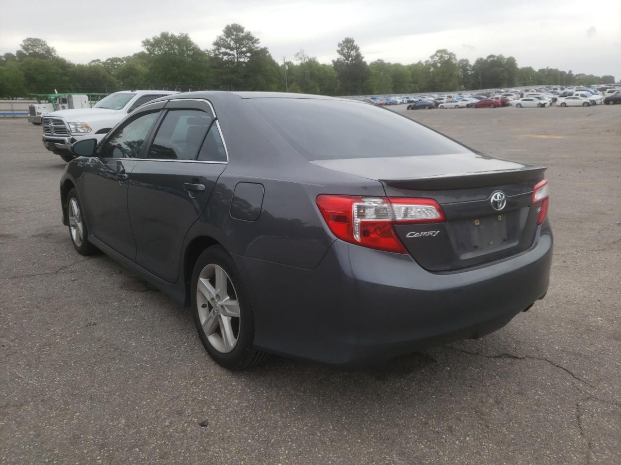 Photo 3 from auction – 2013 TOYOTA CAMRY L with VIN 4T1BF1FK0DU240651