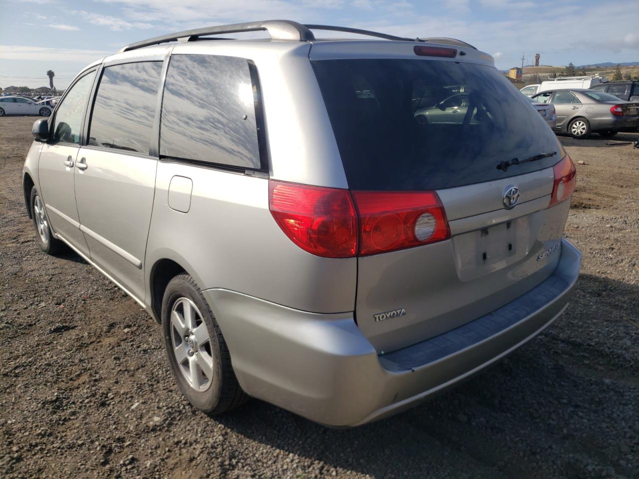 Photo 3 from auction – 2006 TOYOTA SIENNA CE with VIN 5TDZA23C76S443841