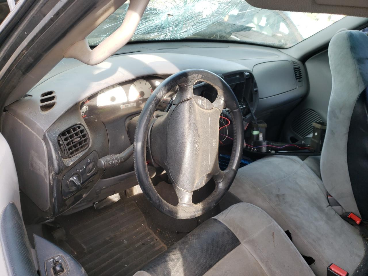 Photo 9 from auction – 2001 FORD F150 SVT L with VIN 2FTZF07391CA61332