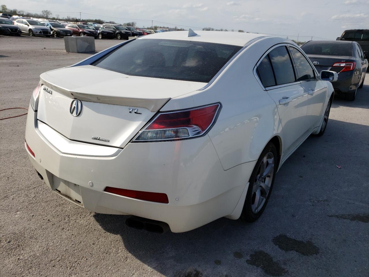 Photo 4 from auction – 2010 ACURA TL with VIN 19UUA9F56AA004234