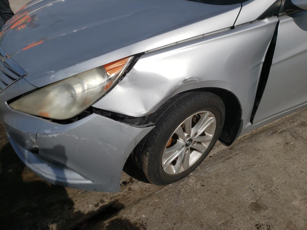 Photo 9 from auction – 2013 HYUNDAI SONATA GLS with VIN 5NPEB4AC3DH780083