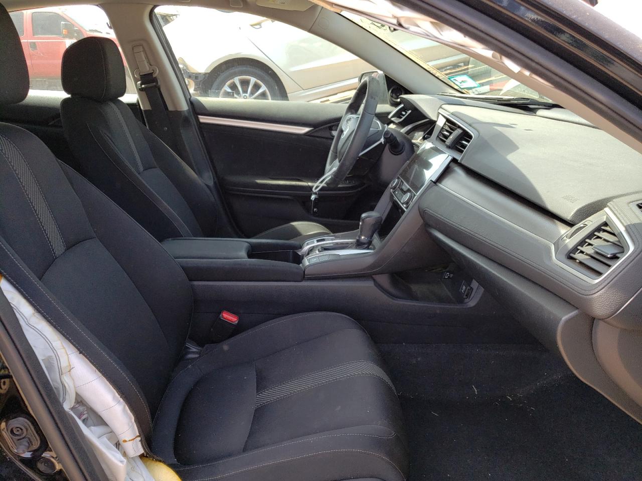 Photo 5 from auction – 2016 HONDA CIVIC EX with VIN 19XFC2F70GE243228