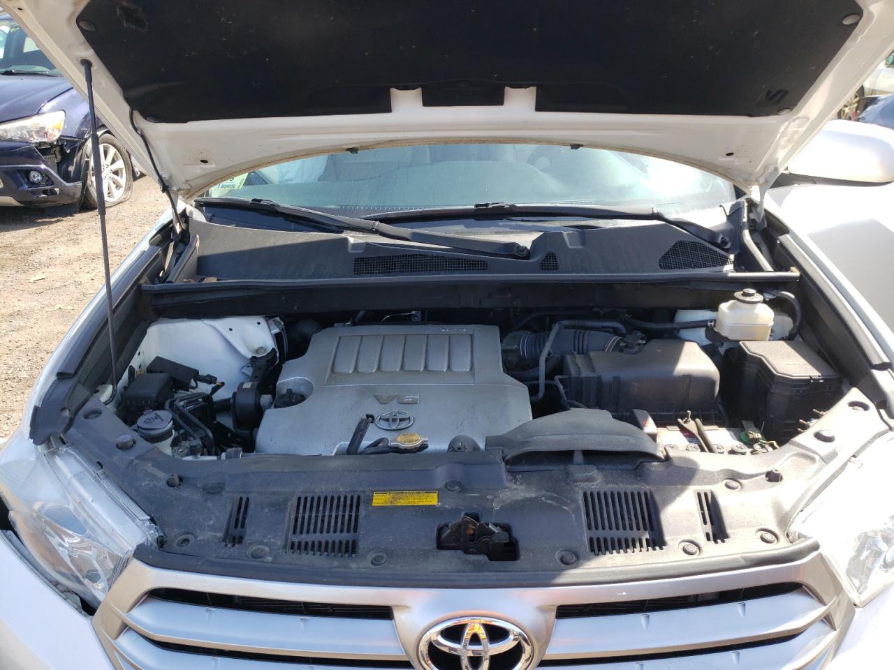 Photo 7 from auction – 2013 TOYOTA HIGHLANDER with VIN 5TDBK3EH0DS235813