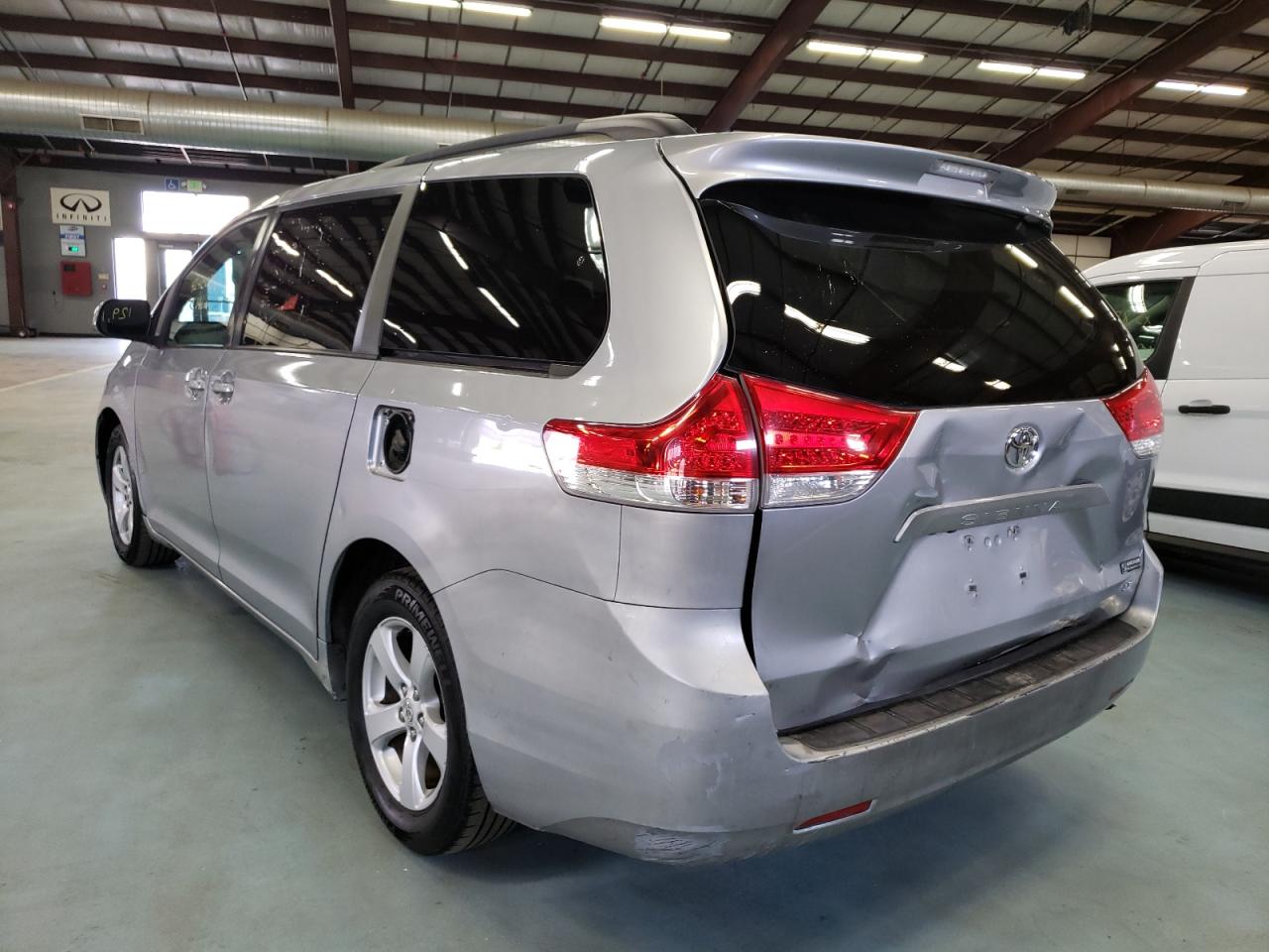 Photo 3 from auction – 2012 TOYOTA SIENNA LE with VIN 5TDKK3DC7CS194620