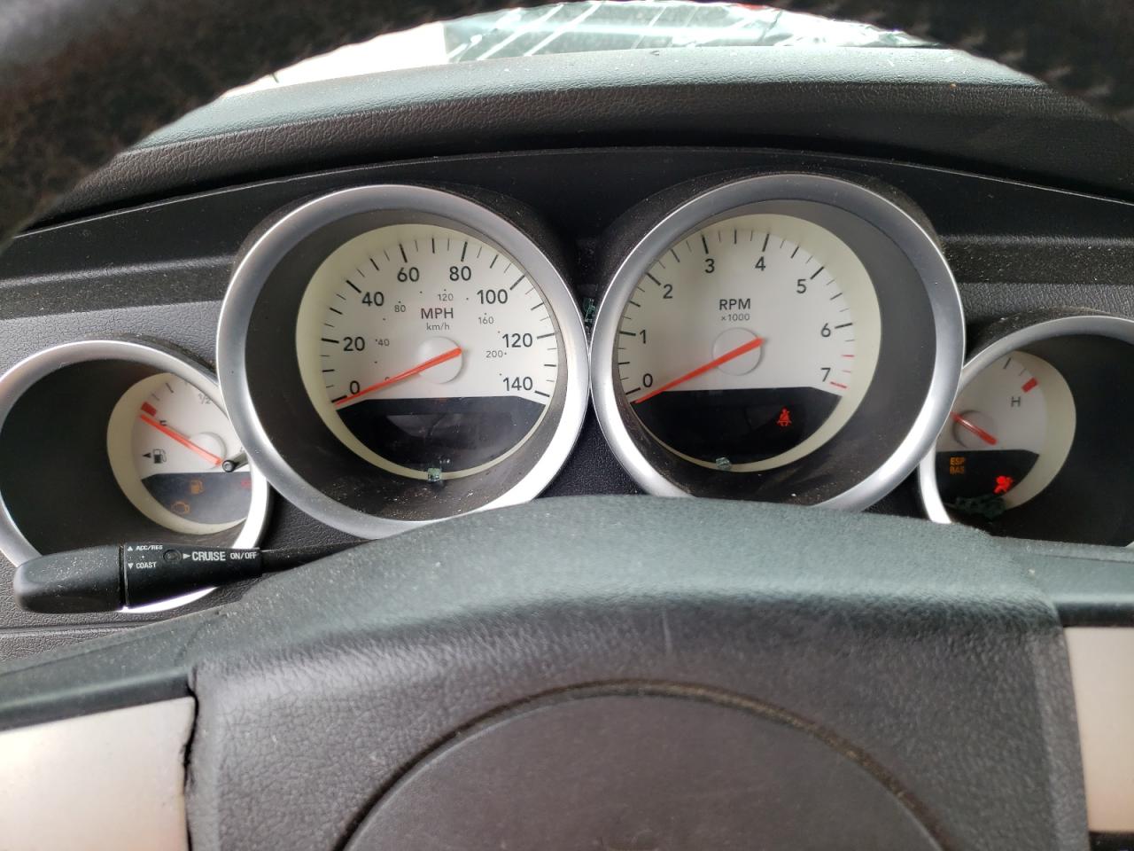 Photo 8 from auction – 2005 DODGE MAGNUM SXT with VIN 2D4FV48V75H587256