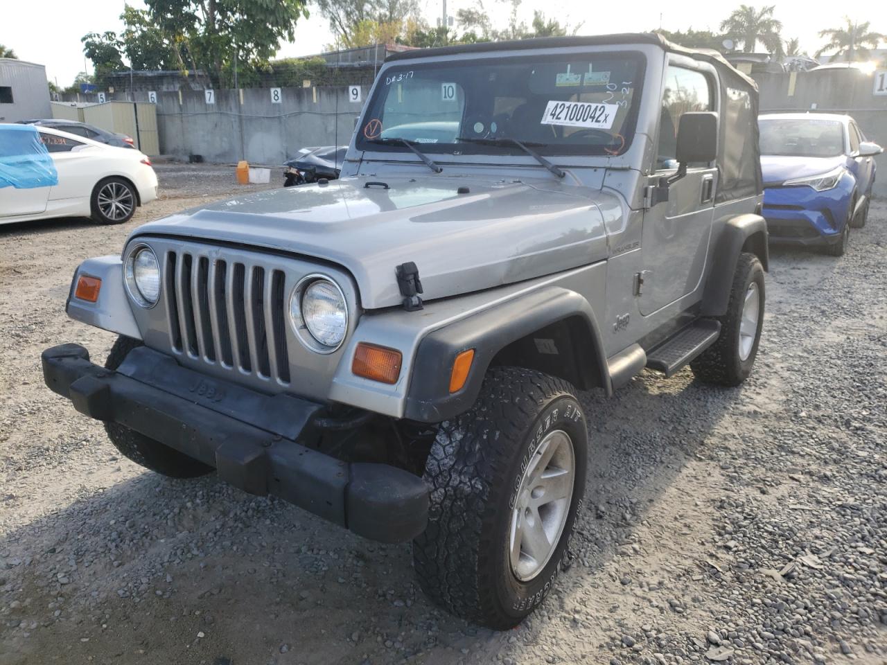 Photo 2 from auction – 2000 JEEP WRANGLER / with VIN 1J4FA29P8YP718217