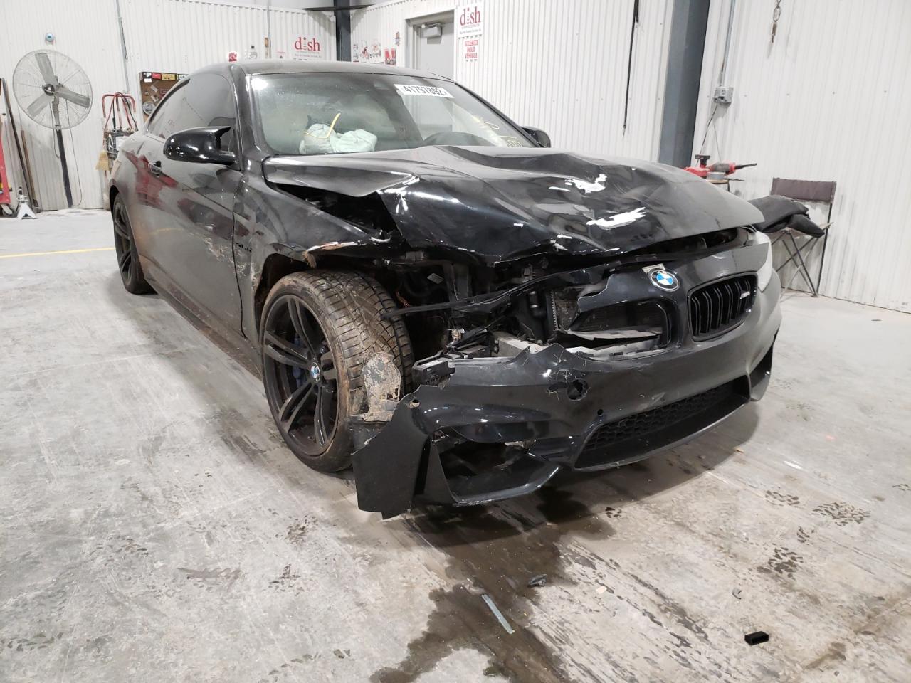 BMW M4 2015 with VIN WBS3R9C51FK332100 - Photo from auction