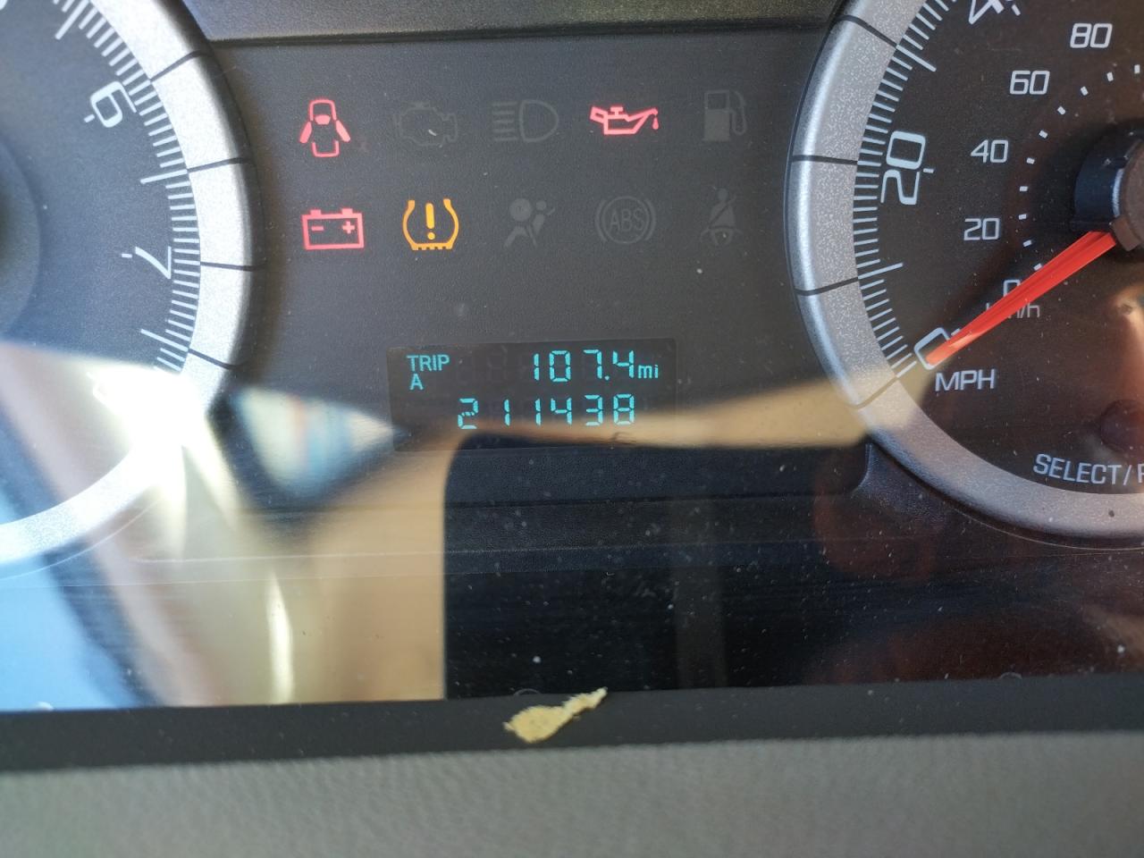 Photo 8 from auction – 2009 FORD ESCAPE with VIN 1FMCU92759KC39170
