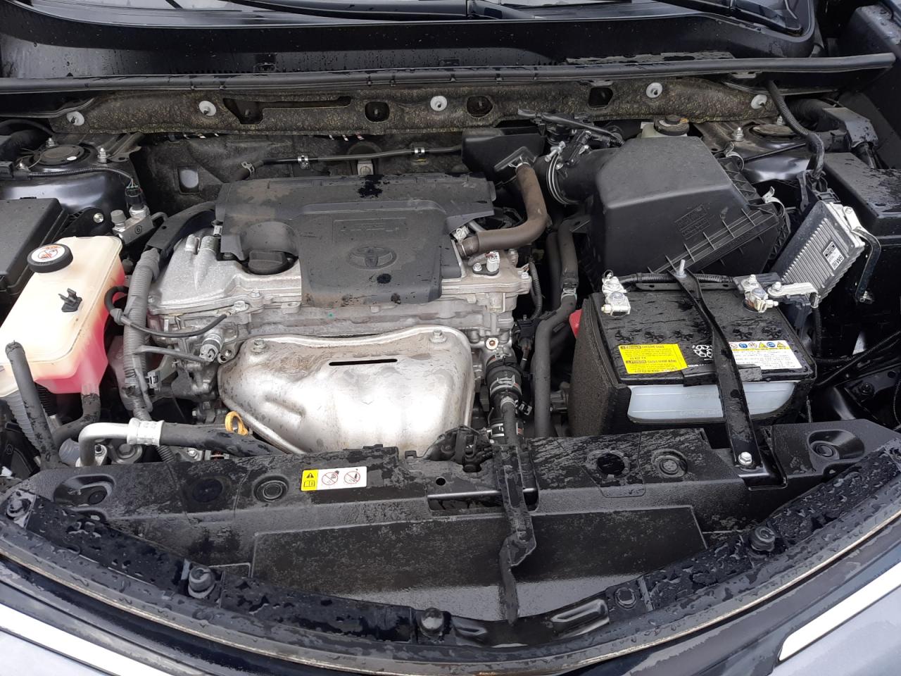 Photo 7 from auction – 2018 TOYOTA RAV4 LE with VIN JTMZFREV9JD130819