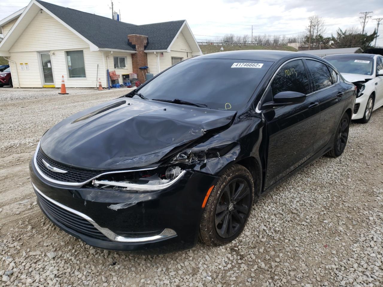 Photo 2 from auction – 2015 CHRYSLER 200 LIMITE with VIN 1C3CCCAB2FN605921
