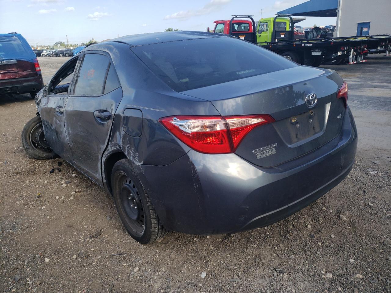 Photo 3 from auction – 2018 TOYOTA COROLLA L with VIN 2T1BURHE8JC027360