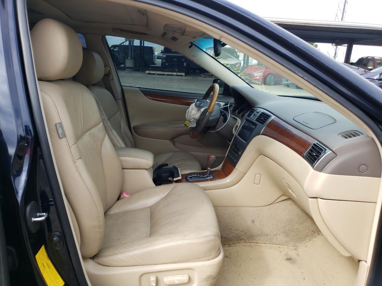 Photo 5 from auction – 2005 LEXUS ES 330 with VIN JTHBA30G855061514