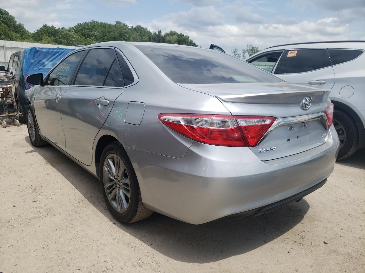 Photo 3 from auction – 2015 TOYOTA CAMRY LE with VIN 4T1BF1FKXFU064579