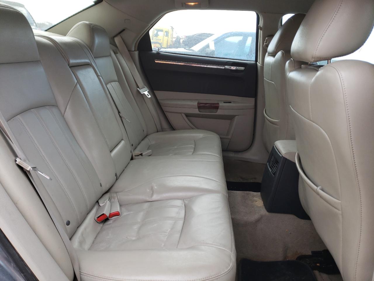 Photo 6 from auction – 2007 CHRYSLER 300C with VIN 2C3LA63H87H657914