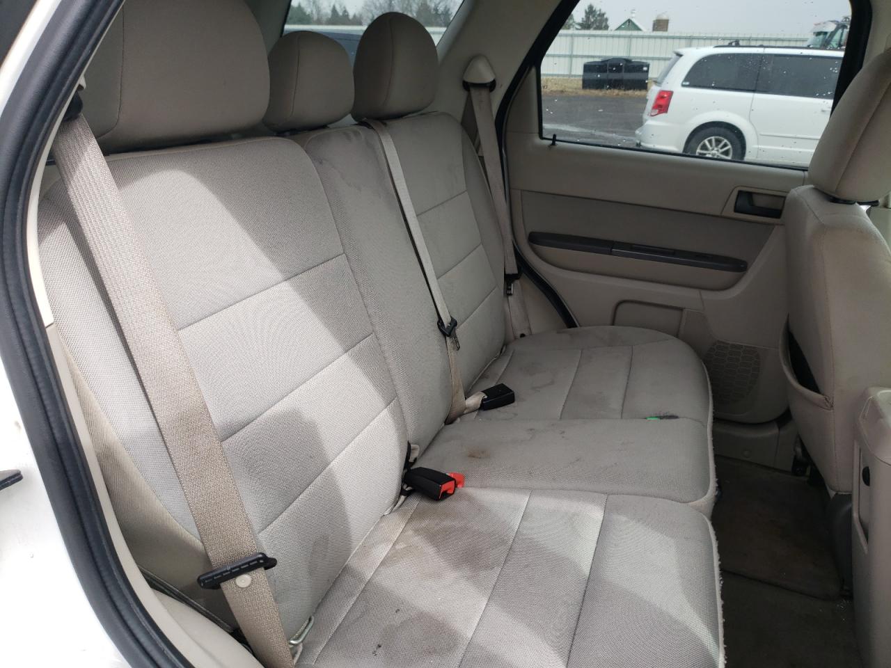 Photo 6 from auction – 2010 FORD ESCAPE XLT with VIN 1FMCU0D79AKB76460