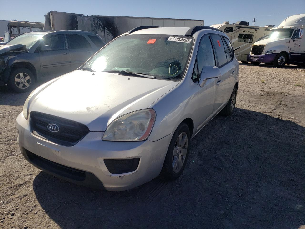Photo 2 from auction – 2008 KIA RONDO BASE with VIN KNAFG525987175360
