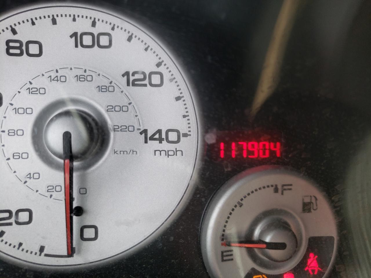 Photo 8 from auction – 2002 ACURA RSX with VIN JH4DC54802C025177