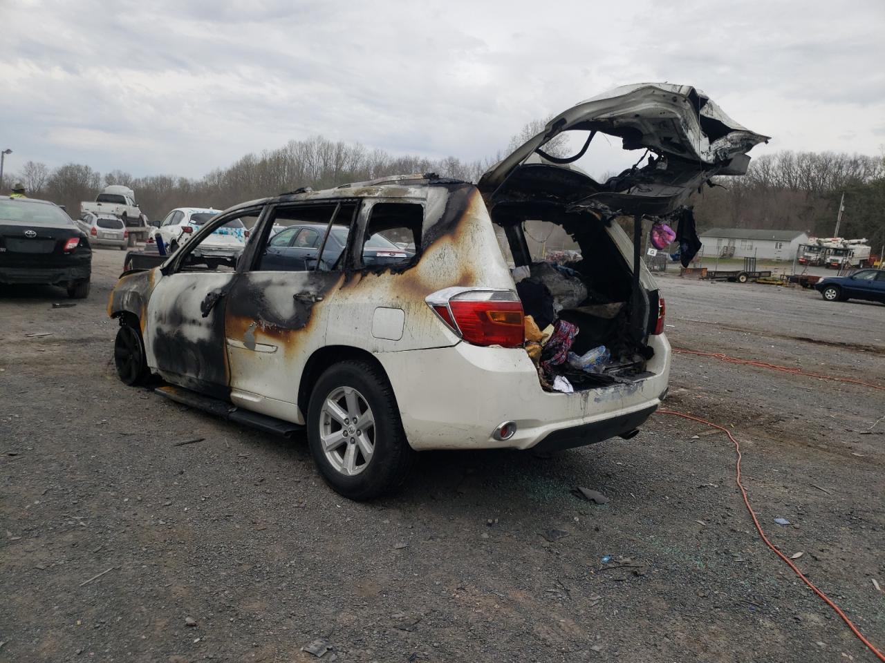 Photo 3 from auction – 2008 TOYOTA HIGHLANDER with VIN JTEDS41A582000274