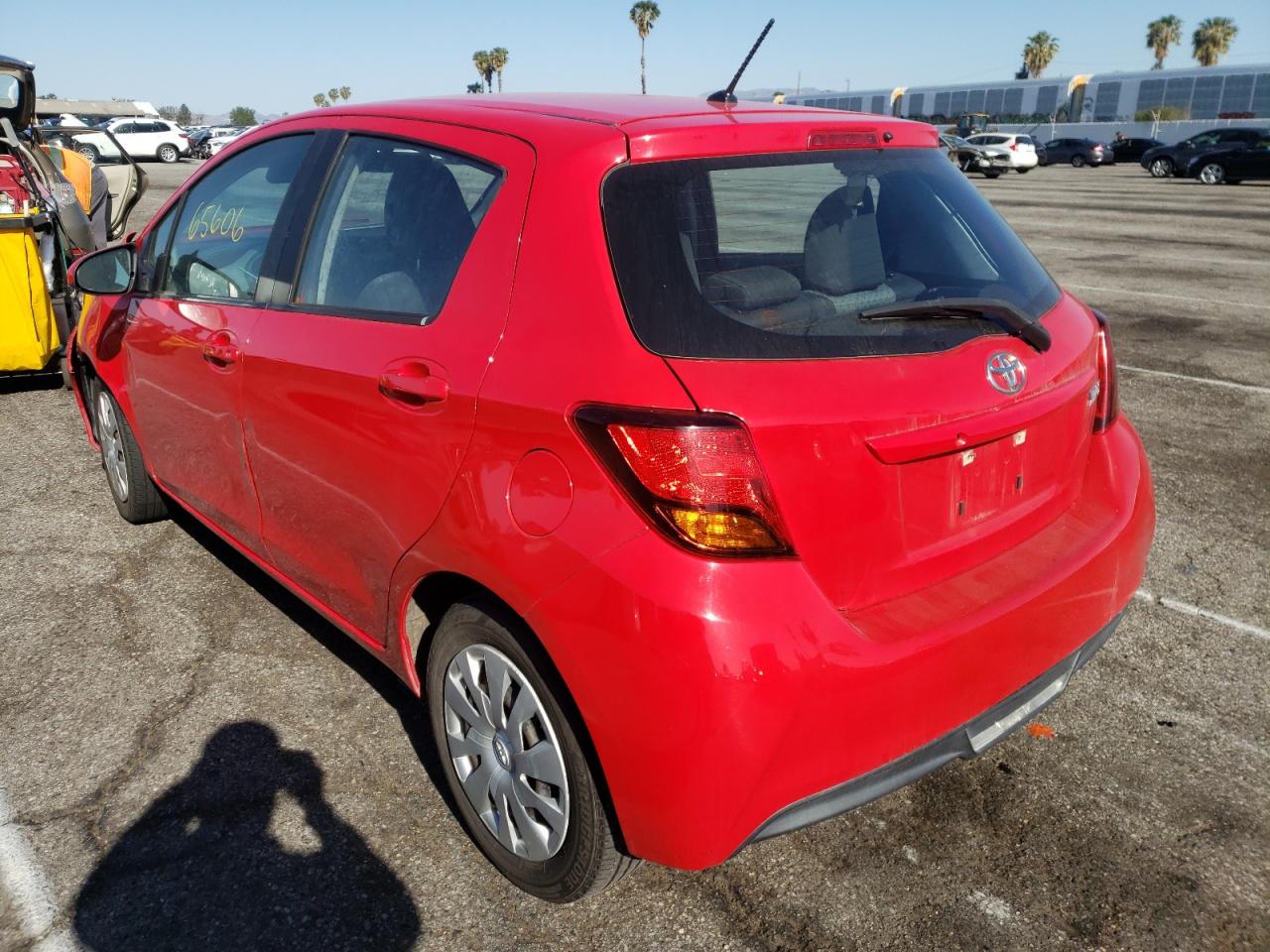 Photo 3 from auction – 2015 TOYOTA YARIS with VIN VNKKTUD30FA037779
