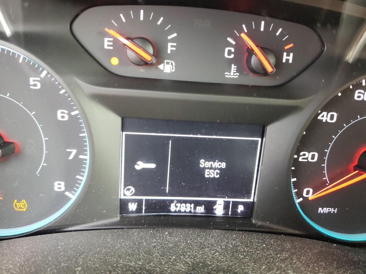 Photo 8 from auction – 2018 CHEVROLET EQUINOX LT with VIN 3GNAXJEV4JS502098
