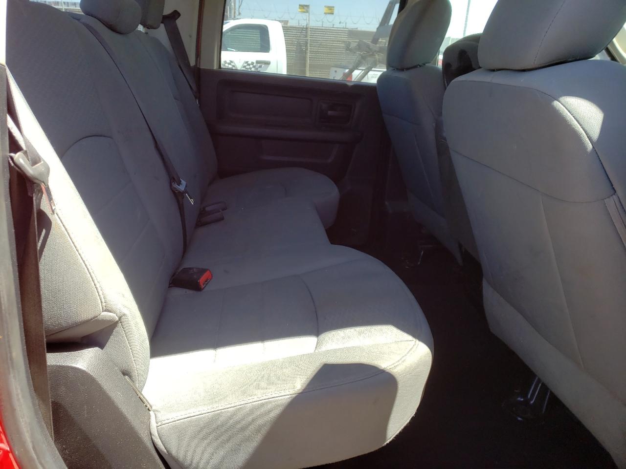 Photo 6 from auction – 2014 RAM 3500 ST with VIN 3C63RPGL2EG200996