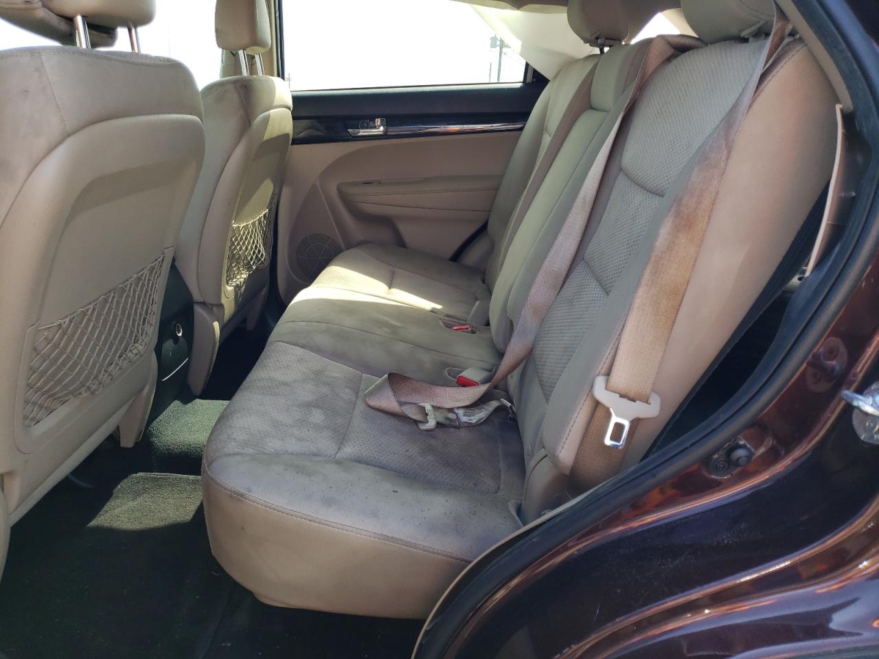 Photo 6 from auction – 2011 KIA SORENTO BA with VIN 5XYKT3A10BG179632