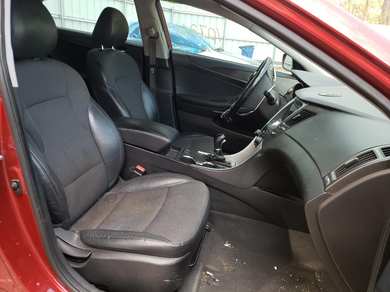 Photo 5 from auction – 2013 HYUNDAI SONATA SE with VIN 5NPEC4AC3DH572041