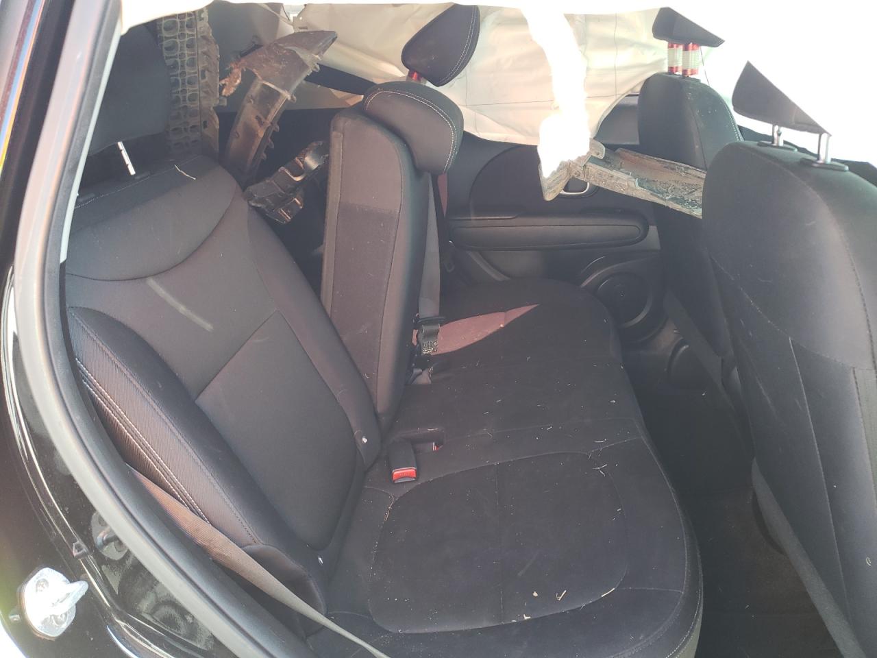 Photo 6 from auction – 2015 KIA SOUL with VIN KNDJN2A29F7158855