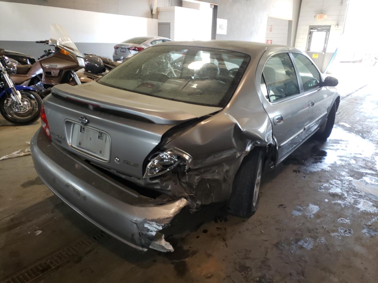 Photo 4 from auction – 2001 NISSAN MAXIMA GXE with VIN JN1CA31A01T314978