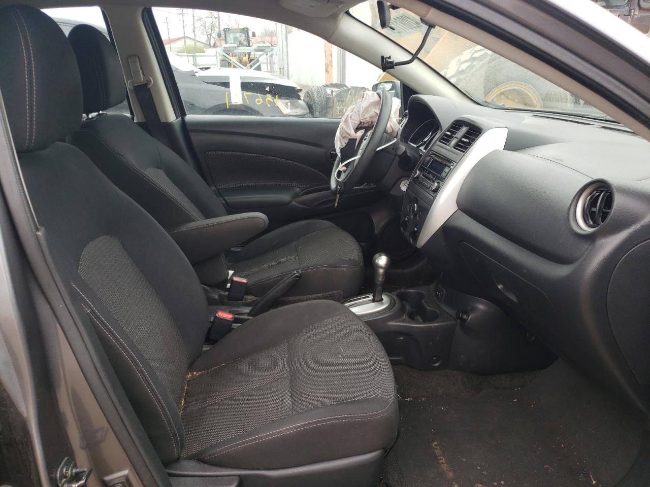 Photo 5 from auction – 2017 NISSAN VERSA S with VIN 3N1CN7AP5HL804430