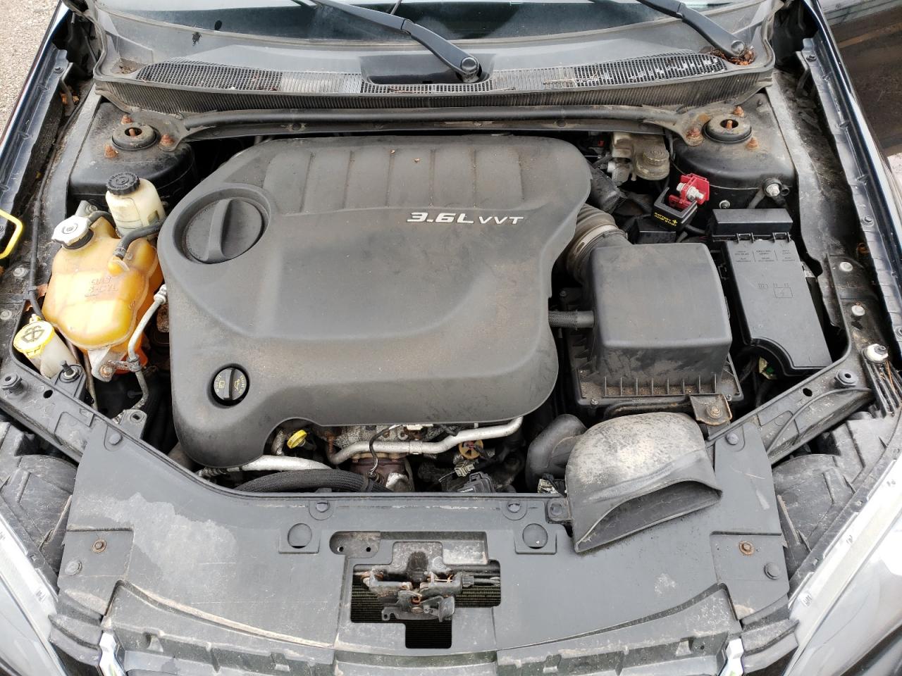 صورة رقم 7 من المزاد - 2012 CHRYSLER 200 S مع VIN 1C3CCBHG8CN233976
