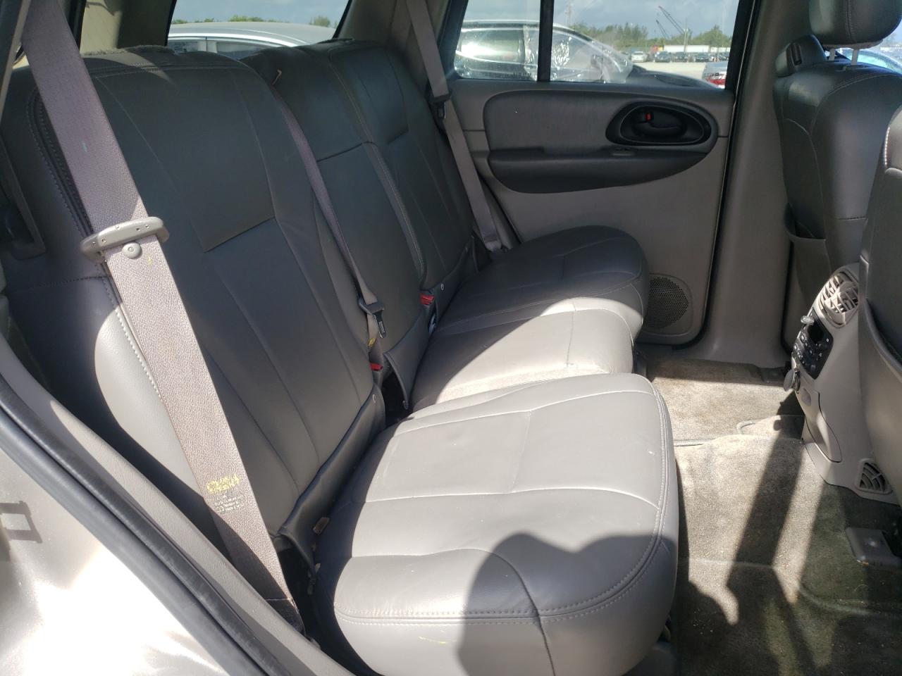Photo 6 from auction – 2002 CHEVROLET TRAILBLAZE with VIN 1GNDT13S922520675