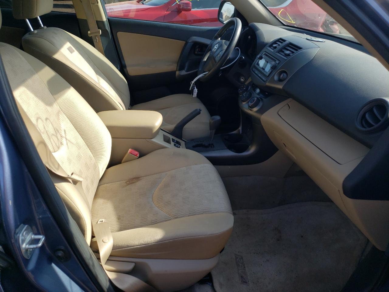 Photo 5 from auction – 2012 TOYOTA RAV4 with VIN 2T3BF4DV2CW265331