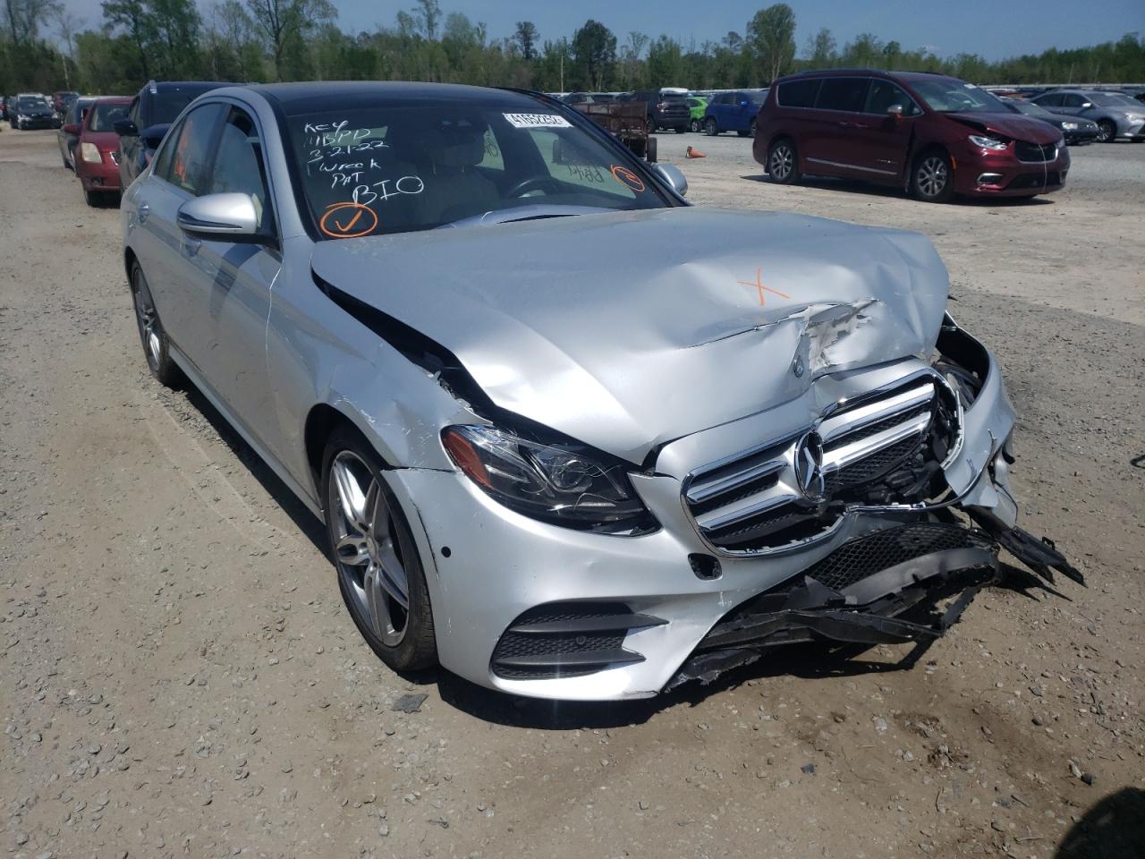MERCEDES-BENZ E 300 2017 with VIN WDDZF4JB2HA194894 - Photo from auction