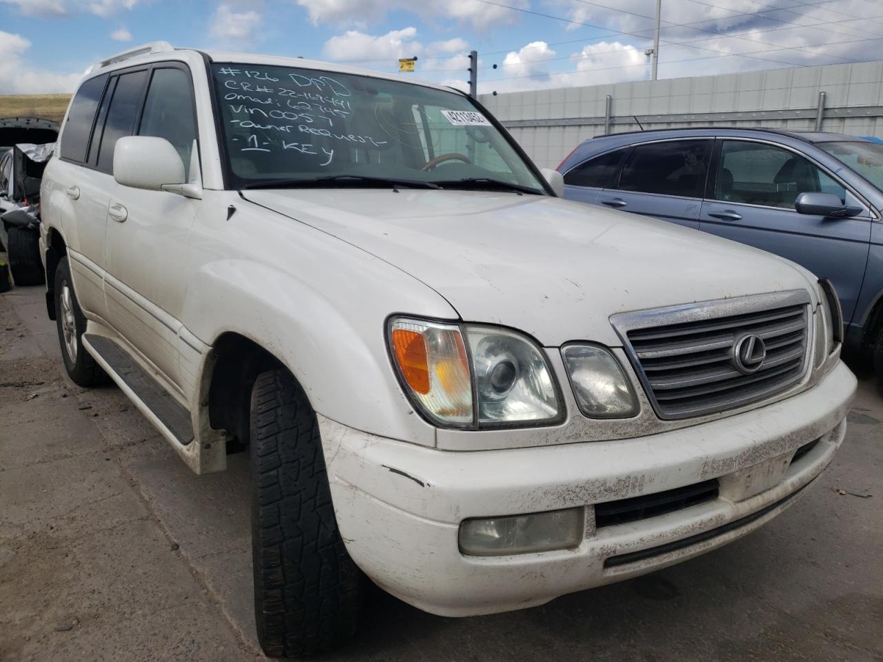 LEXUS LX 470 2004 with VIN JTJHT00W943540057 - Photo from auction