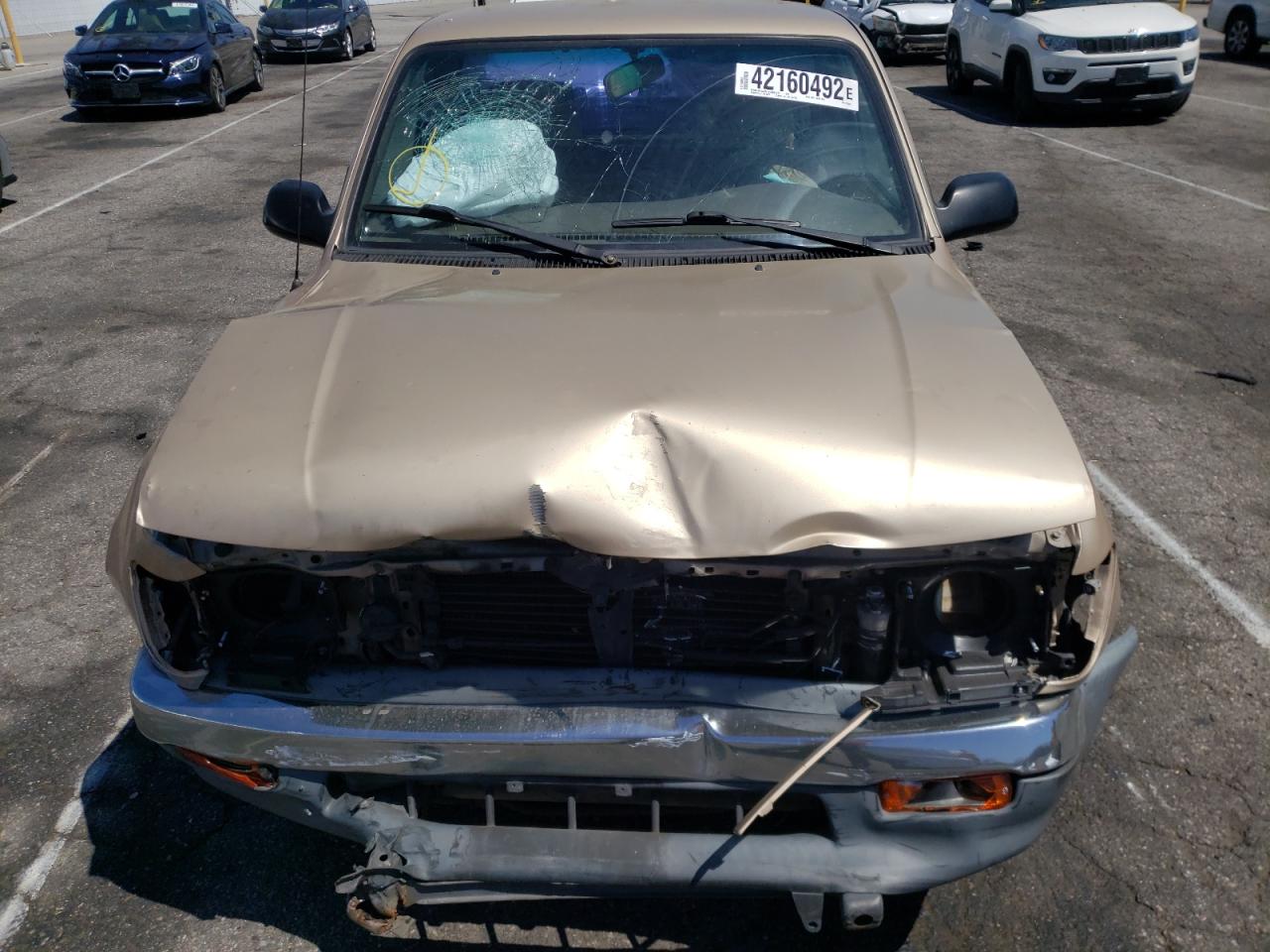 Photo 9 from auction – 2000 TOYOTA TACOMA with VIN 4TANL42N3YZ616209