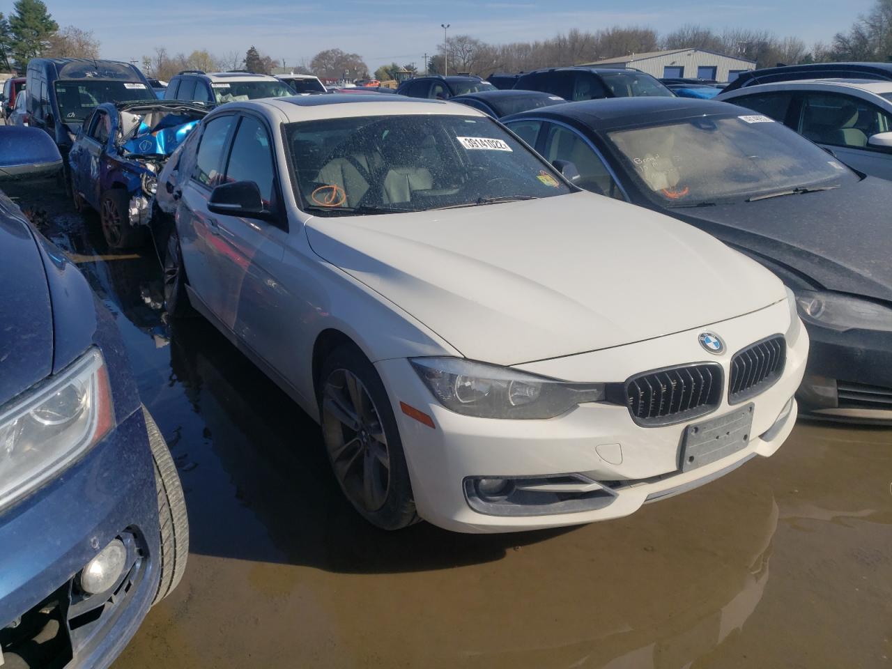 BMW 328 XI 2013 with VIN WBA3B3C52DJ811389 - Photo from auction