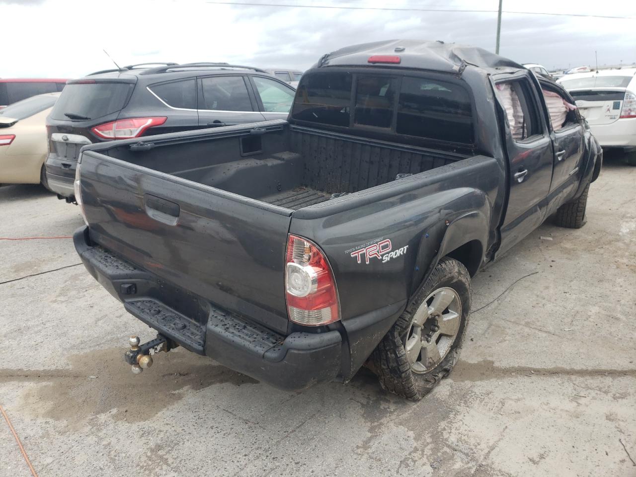 Photo 4 from auction – 2010 TOYOTA TACOMA DOU with VIN 3TMLU4EN5AM045561